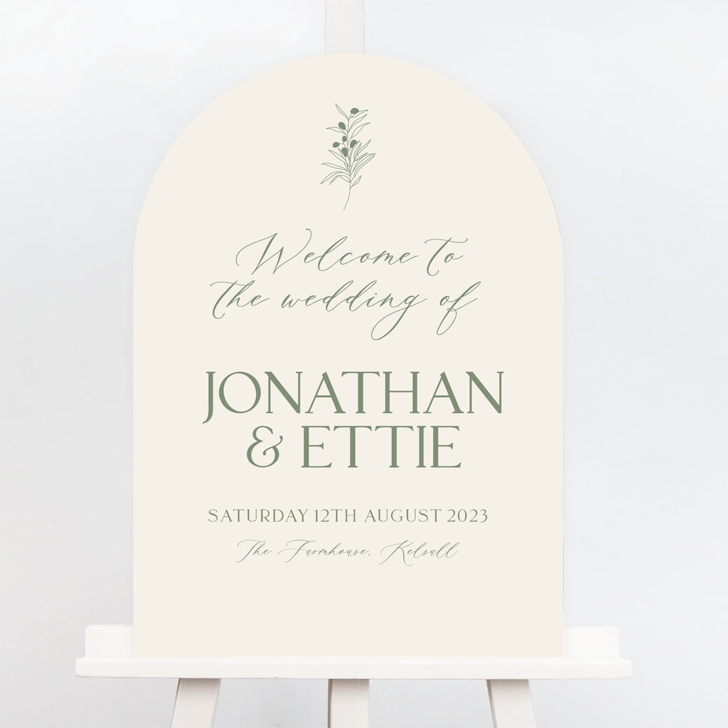 Ettie Arch wedding welcome sign